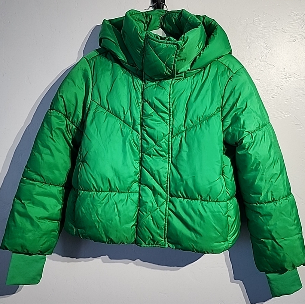gap big puff crop jacket womens kelly green thumbholes puffer Size S PETITE